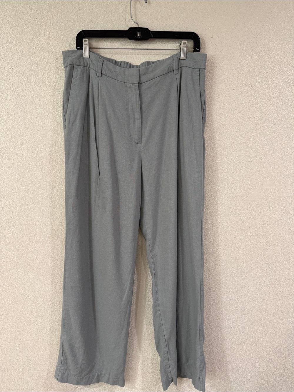 Old Navy Women’s Sage Green Wide Leg Pants